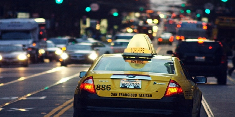 Tips for Catching a Taxi During Busy Times: A Traveler's Guide